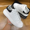 MCqueen- Branco Preto IMPORTADO