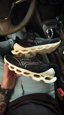 Tênis  Prophecy 14 Preto Dourado- IMPORTADO