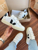 Tênis Casual Feminino Velcro Preto Branco LUXO