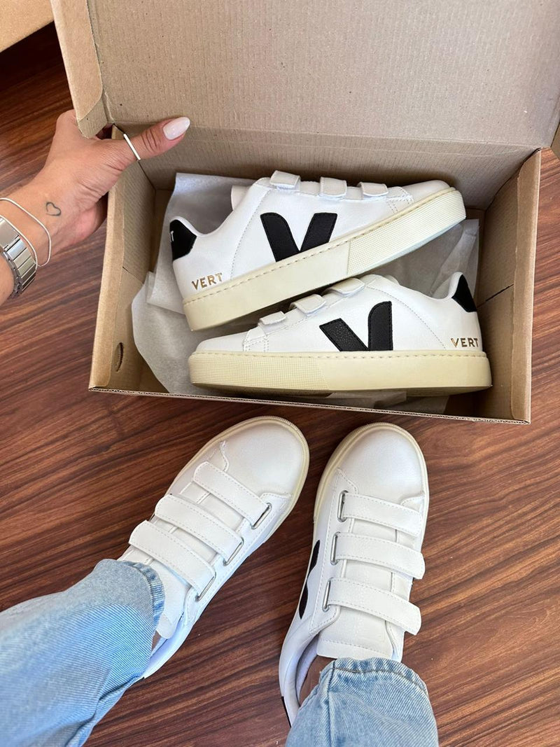 Tênis Casual Feminino Velcro Preto Branco LUXO